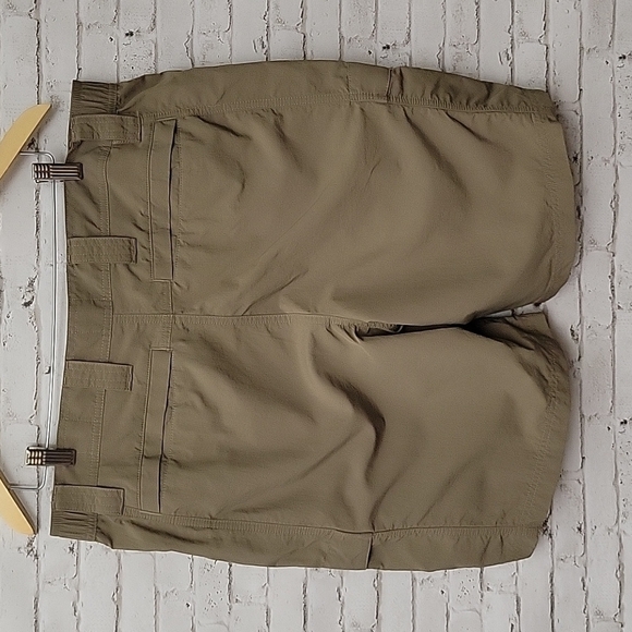 Red Head Brand Co, Men's shorts, Dark Khaki, Sz 38. - Picture 5 of 11